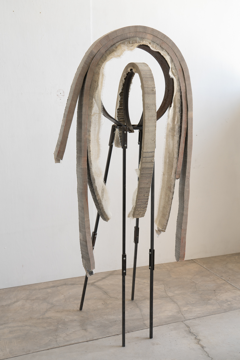 Kate_Hunt_Newspaper_Art_Elephant_2897