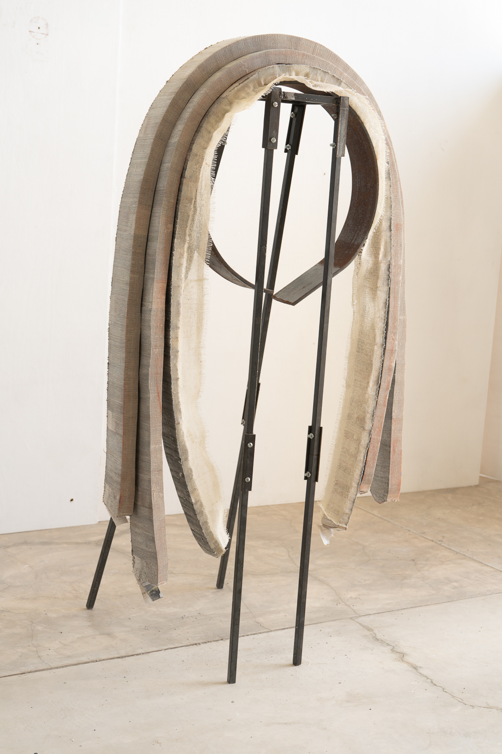Kate_Hunt_Newspaper_Art_Elephant_2907