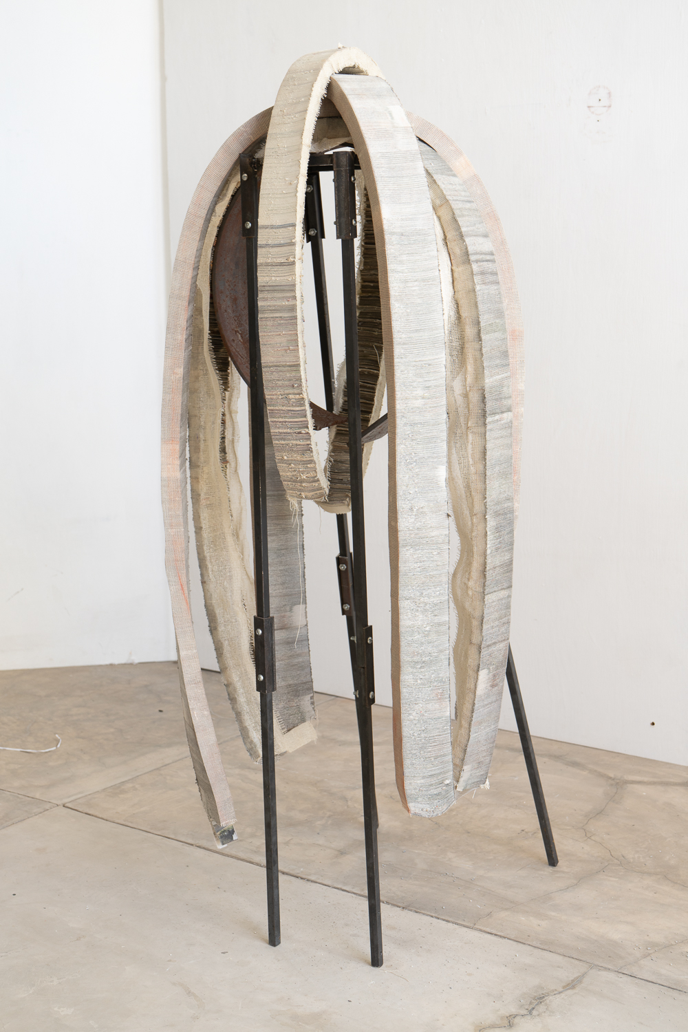 Kate_Hunt_Newspaper_Art_Elephant_2911