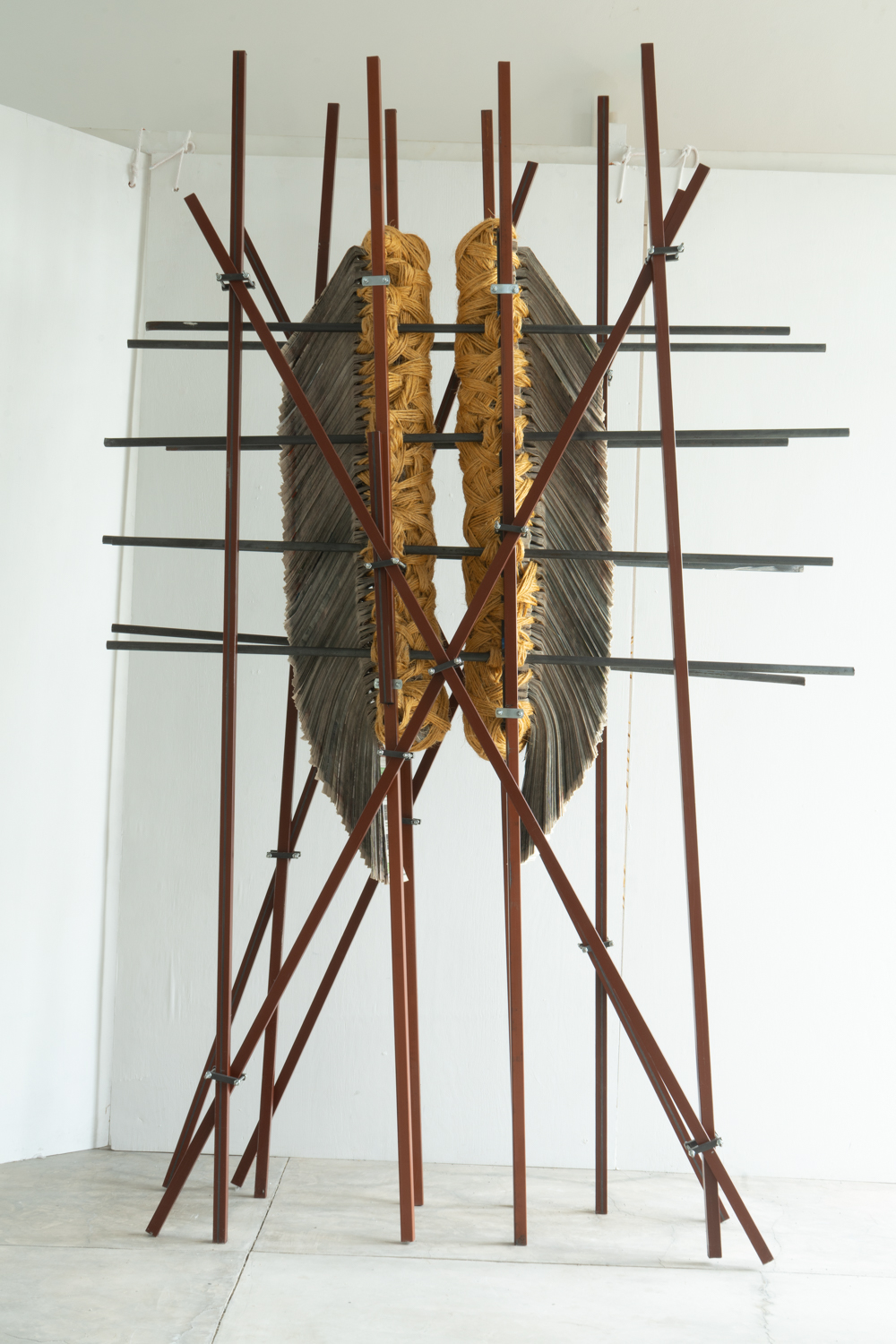 KKate_Hunt_StandingTorrington2_2932_sm.jpg